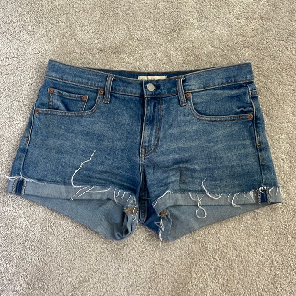 Gap shorts